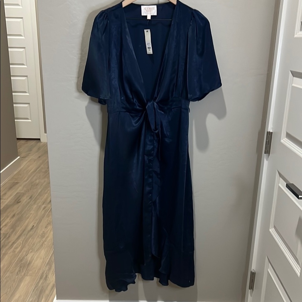Silk Dress Margot Satin Wrap Navy Blue Party Audrey Soft Francesca’s Holiday - Picture 2 of 15
